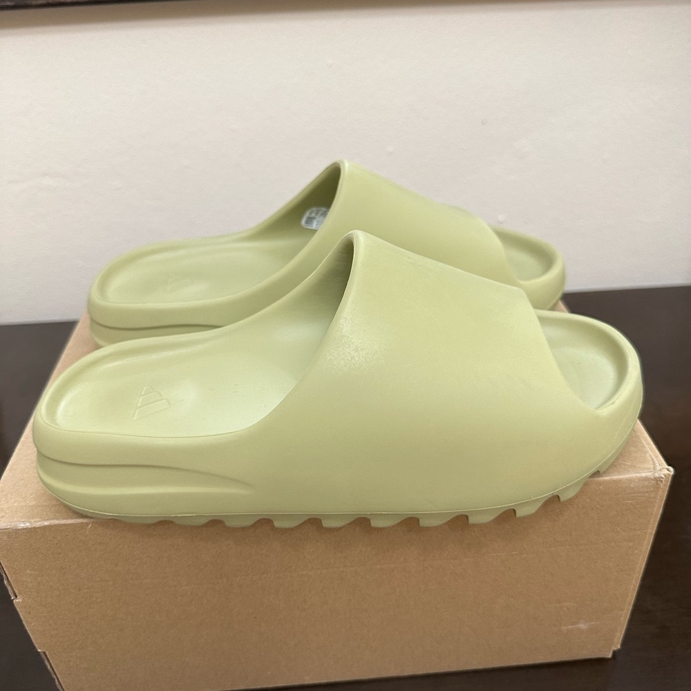 Yeezy Slides
